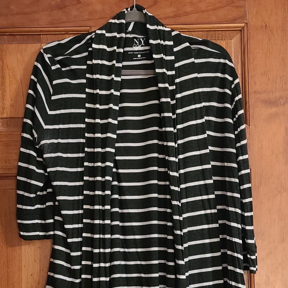 NY & Co Cardigan